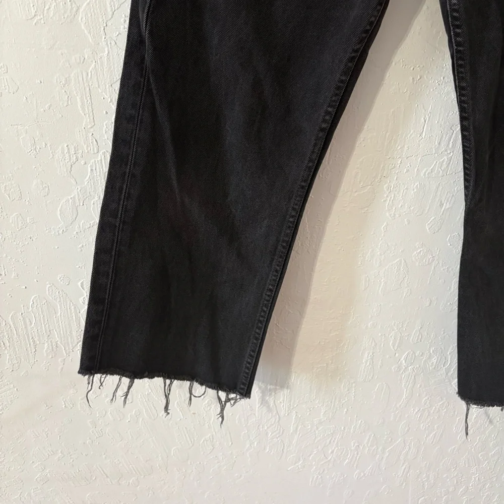 Levi’s 505 Jeans 34 x 23.5 (tag 34x32)‎ Black Regular Fit Cropped Classic Denim